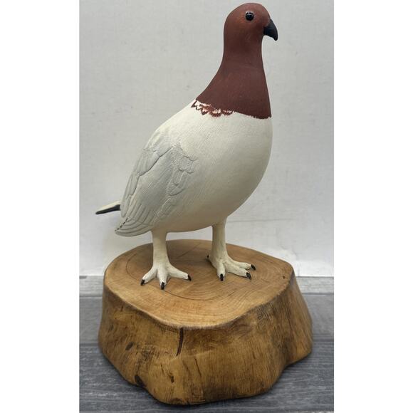 Handcrafted wooden pigeon sculpture 11.5” Tall {R} - Picture 1 of 16
